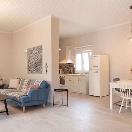 Lefko'S House- Contemporary, Fully Renovated House Villa Kassiopi Buitenkant foto