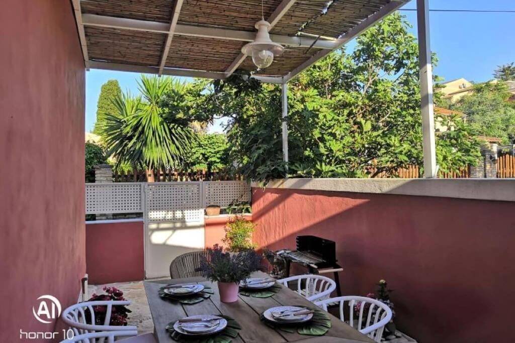 Lefko'S House- Contemporary, Fully Renovated House Villa Kassiopi Buitenkant foto