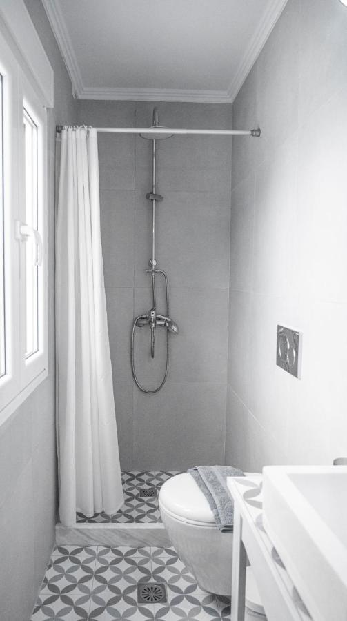 Lefko'S House- Contemporary, Fully Renovated House Villa Kassiopi Buitenkant foto