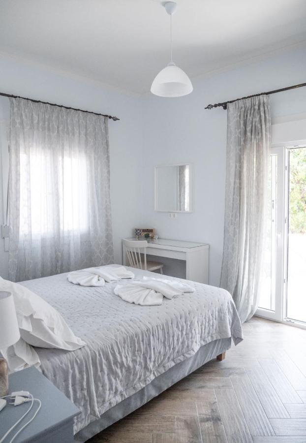 Lefko'S House- Contemporary, Fully Renovated House Villa Kassiopi Buitenkant foto